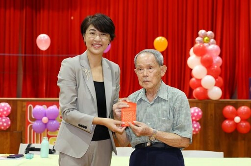 縣府辦退休公教人員座談會 許淑華邀10月賞國慶焰火