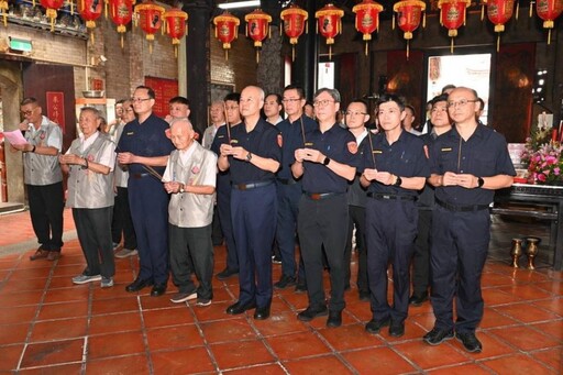 城隍廟與嘉市警攜手推出《神明看透識詐騙》防詐行動特展