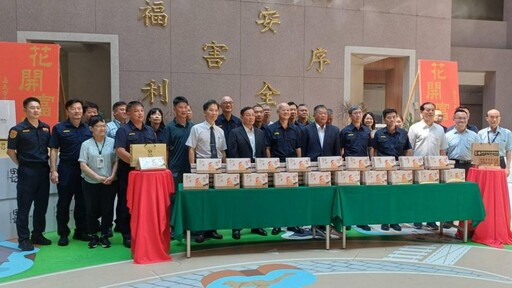 嘉市警打詐有成!昇樺食品吳裕田贈滴雞精加油打氣