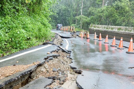 豪雨影響嘉義縣山區道路龜裂坍塌 縣府封閉12路段啟動管制作業