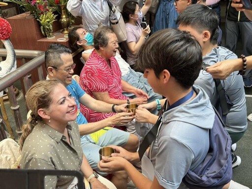 台南做16歲成年禮 巴拉圭公使之子跨海參與增添國際風采