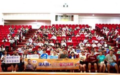 馬力歐點燃青年小宇宙 南投名人講堂人氣爆棚