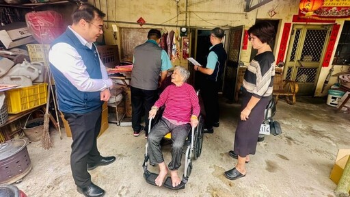 「重陽敬老，郵愛久久」 南投郵局攜手台灣郵政協會關懷獨居長者