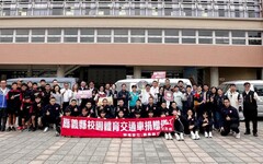 支持校園運動發展 立委蔡易餘媒合再捐3部校園體育交通車