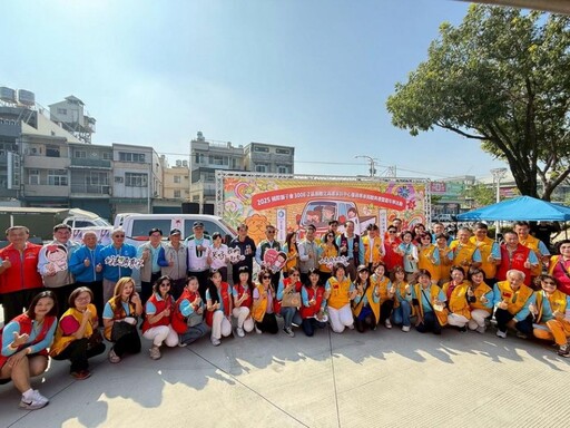 國際獅子會300E-2區捐贈服務專車 助北高雄家扶扶助弱勢家庭