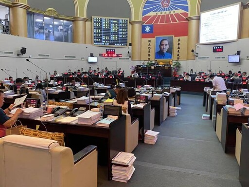 臺南市議會第2次定期會6百多案完成審議，113年度總預算案變更議程續審