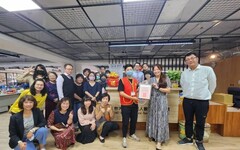 台大保險經紀人台南團隊 連三年助華山孤老年菜