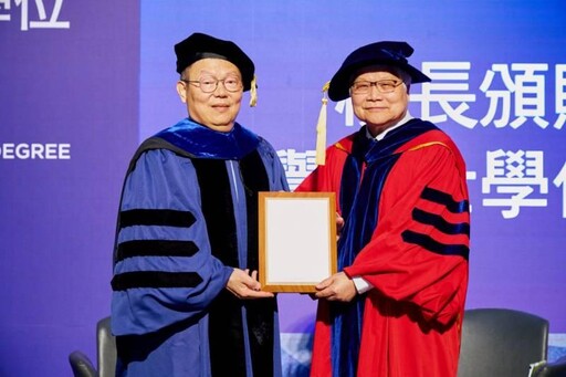 表彰對高科技產業及社會的重要貢獻 台積電總裁魏哲家獲頒陽明交大名譽博士