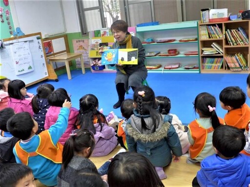 新北幼兒園閱讀志工下鄉巡迴達百園 從幼紮根閱讀教育
