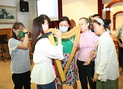 慶祝護師節 台南新樓用音樂環遊世界悠揚琴聲撫慰身心