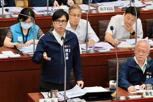 陳其邁率市府團隊赴議會報告食安5環保護市民健康