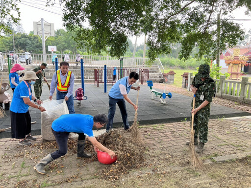 金門軍公民齊心響應環境清潔日共掃門前雪