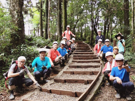 感謝有您! 熊夠力的步道志工手作修護東眼山自導式步道