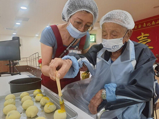 榮家與社區齊創職能烘焙 餅香暖心迎秋節