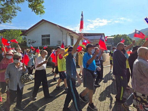 歡慶雙十 白河榮家住民國旗飄揚迎國慶