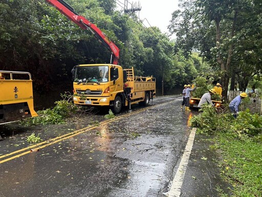 強颱康芮襲臺！台電台南：仍有3979戶待復電 積極搶修中