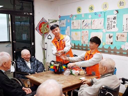 青銀共融、快樂融融 國防大學青年志願服務挹注八德榮家頤養園地新活力