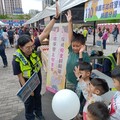 桃警前進公益園遊會 提升民眾交安意識