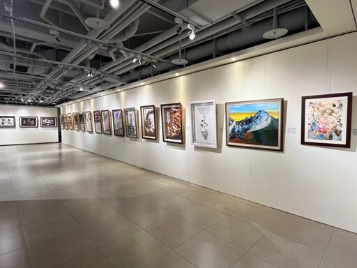 八德國中美術班畢展登場「美有煩惱」展現青春活力與社會關懷