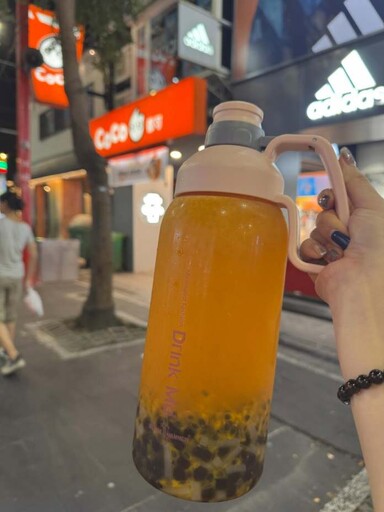 飲料戀愛回憶殺！喝一口穿越甜酸的青春時光YYDS