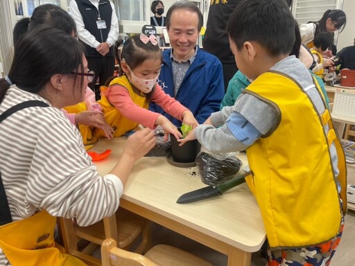 永豐非營利幼兒園舉辦冬至活動 張善政陪伴學童認識傳統文化