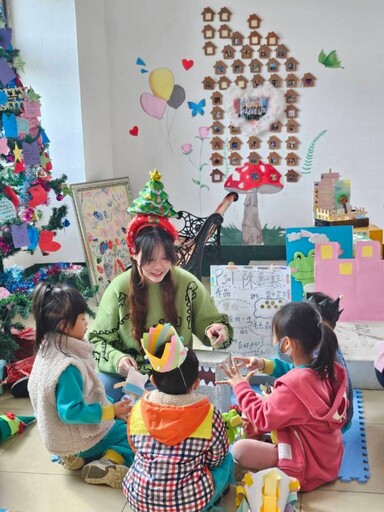 新生醫專幼保科舉辦教具成果展 幼童評選激發創意