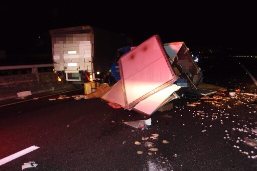 疑精神不濟釀禍 國1小貨車事故2人送醫