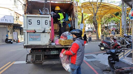 年前大掃除 桃園環保局出動逾5000人次清運垃圾