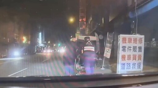 8旬翁返家迷途好無助 桃園警暖心推車解圍