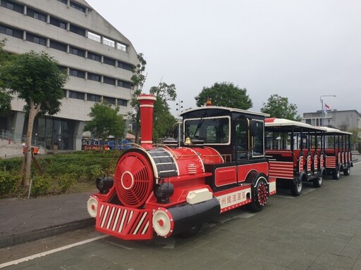 台鐵潮州鐵道園區啟用公共藝術 豐富觀光體驗