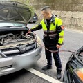 車輛拋錨困山區好無助 大溪警靠這招解圍