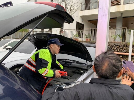 過年泡溫泉1原因無法返家 大溪警及時解圍