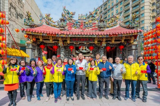 張善政赴八德拜天公 祝市民新年快樂