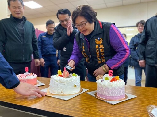 義交平鎮中隊長守護地方26年 平警暖心慶生感謝無私奉獻