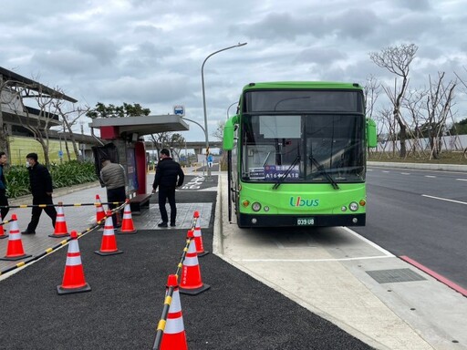 台灣燈會2小時湧入30萬人次 桃園市府：備援接駁車已就定位