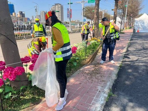 桃園環保局動員4300人次 台灣燈會清出逾71噸垃圾