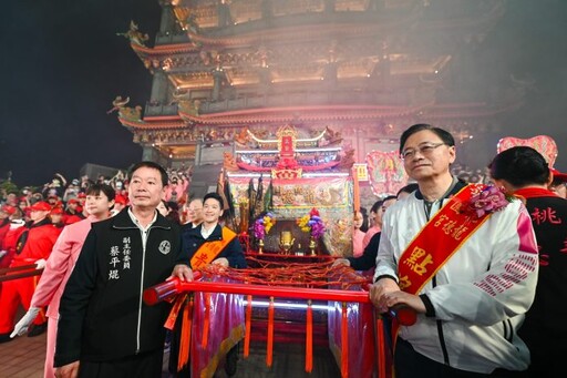 桃園龍德宮南巡遶境起馬 張善政點炮恭送四媽祖