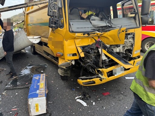 車頭撞爛！國1桃園段4車連環撞 事故原因待查