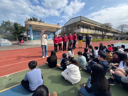 大園消防分隊前進國小宣導防災知識 趣味闖關加深學童印象