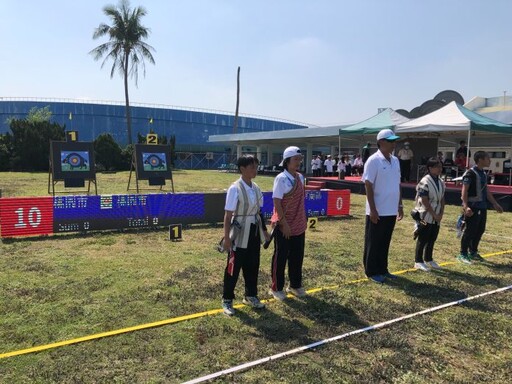 全國原住民運動會傳統射箭混雙賽登場 桃園2學子勇奪亞軍