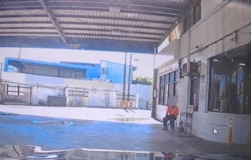 重聽翁忘記回家的路 八德警靠這1物聯絡家屬