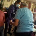 101歲翁穿衣跌倒趴臥房內 壢警火速伸援解驚魂
