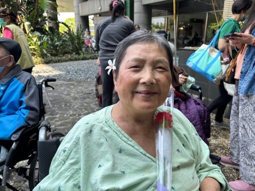 桃園長庚歡慶母親節 陪民眾賞桐感受音樂魅力