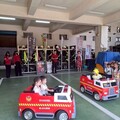圳頂消防分隊歡慶母親節 帶小朋友做康乃馨、學防火知識