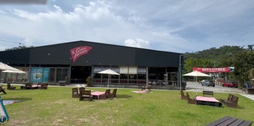 保時捷停戶外用餐區遭陌生男女闖入 警方提醒恐觸法