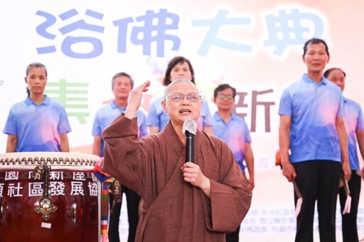新屋善永寺長年扶持弱勢學童 蘇俊賓讚揚善良力量的典範