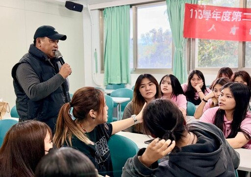 原廣台主持人新生醫專開講 分享經驗鼓勵學子築夢