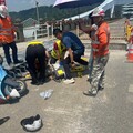 73歲騎士大溪崁津橋自撞施工圍欄 一度失去呼吸心跳