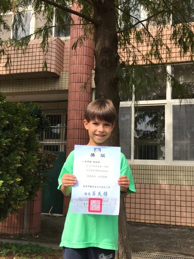 桃市上大國小志工暖心陪伴 助外籍生融入校園生活還當班長