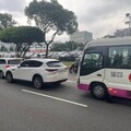 64歲男開中巴追撞 2小客車遭波及